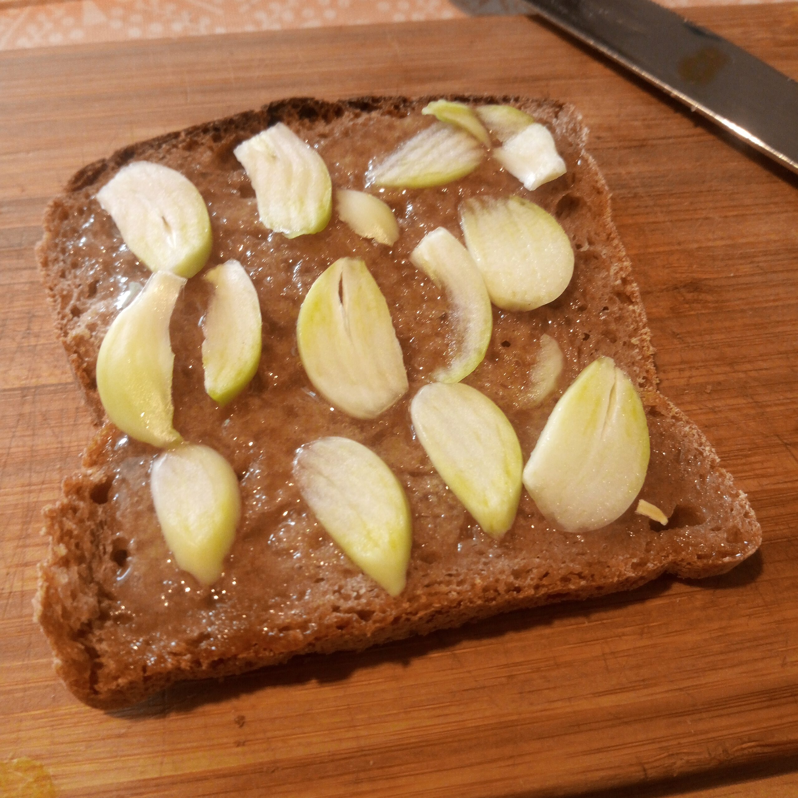 Knoblauch-Honig-Brot
